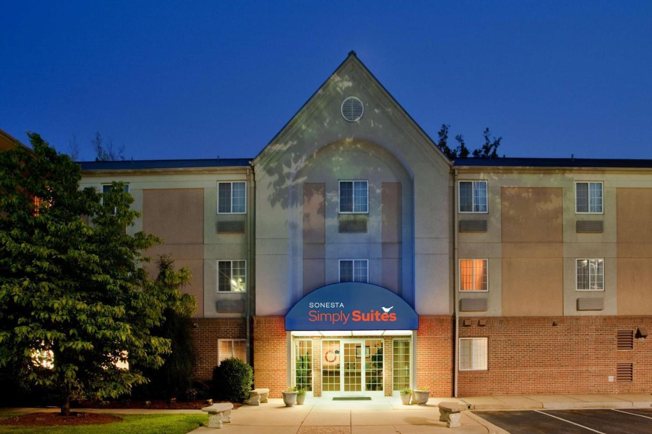 Sonesta Simply Suites Hampton Extérieur photo