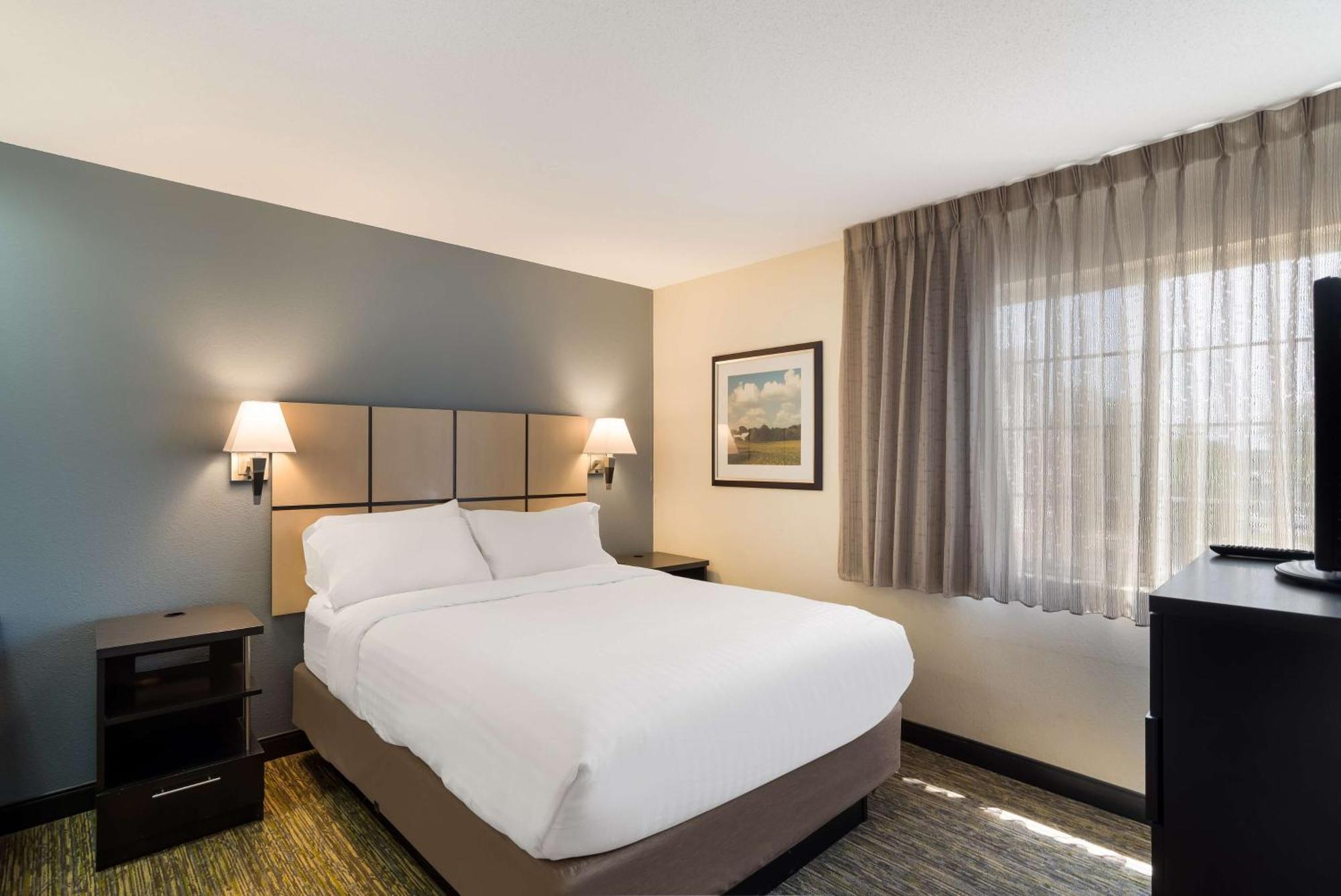 Sonesta Simply Suites Hampton Extérieur photo